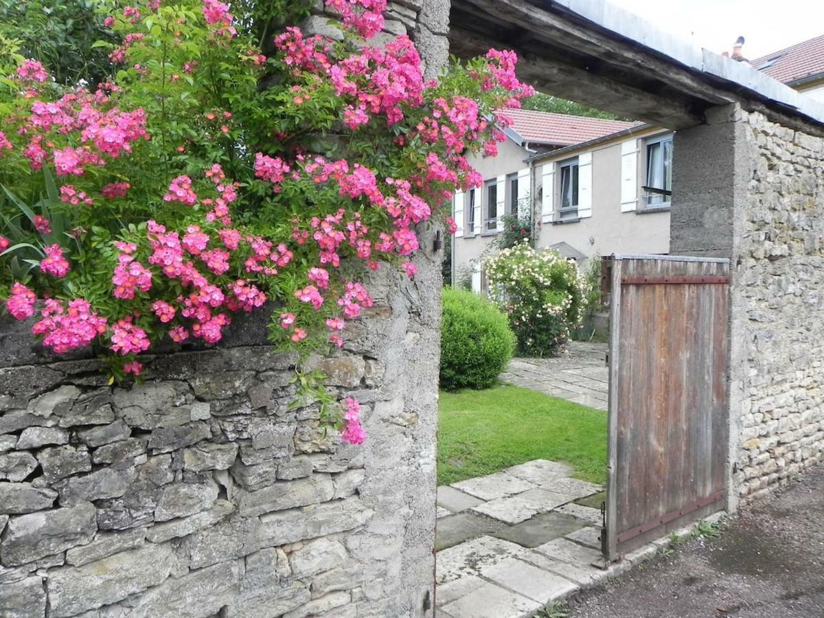 Gite D Ombeline Bonnal Exterior foto